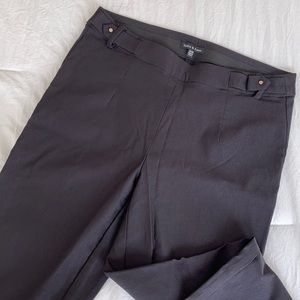 VIOLETS & ROSES - Perfect stretchy dress pant!